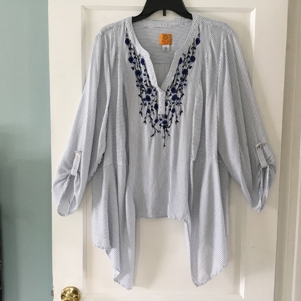 # Ruby Rd woman blue pinstripe & floral Y neck roll sleeve blouse, size 2X